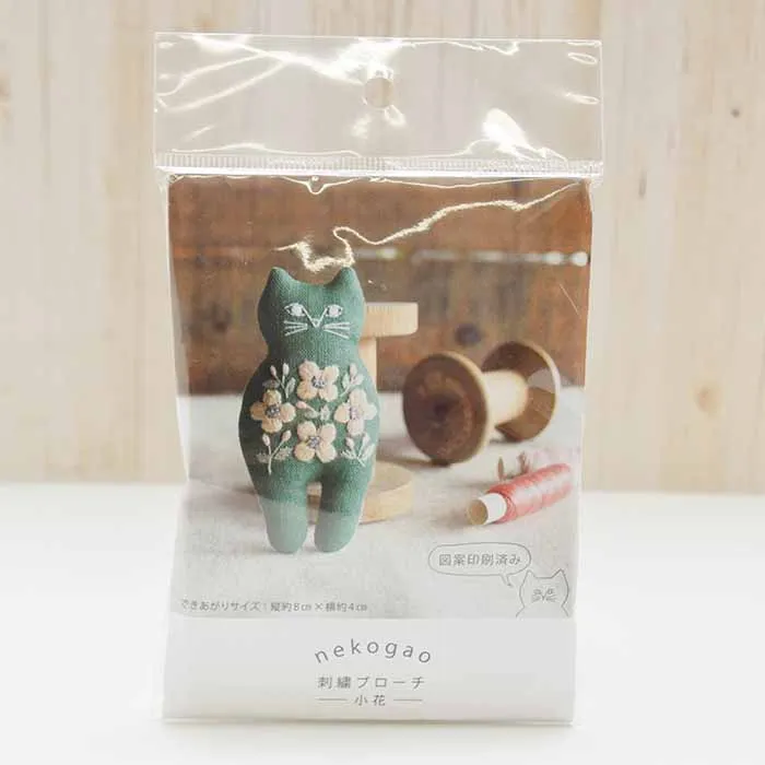 nekogao 刺しゅうブローチ 小花